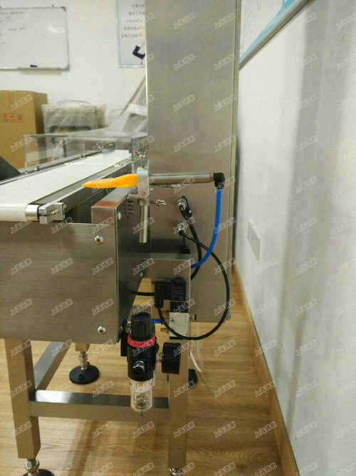 �ھ������z�y�C